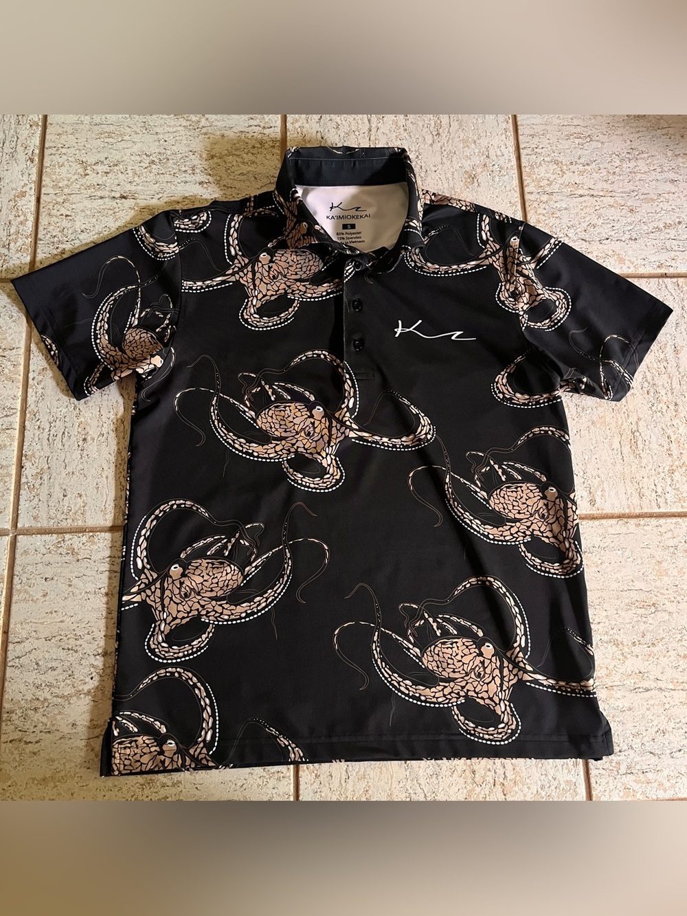Men’s Black Octopus Print Polo Drifit material stretchy collared Kaimiokekai